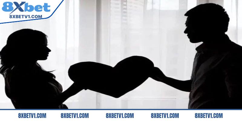 Ngủ mơ bạn và người yêu cũ quay lại 